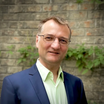 Portrait of Ralph Miarka